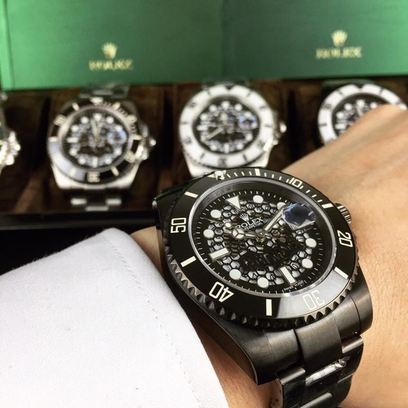 Watch - Picture 2 of 4